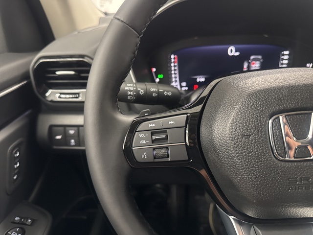 2025 Honda Pilot Elite photo 26