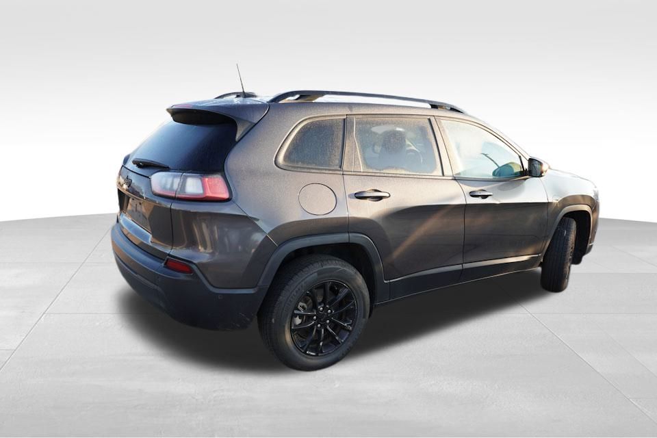 2023 Jeep Cherokee Altitude photo 3