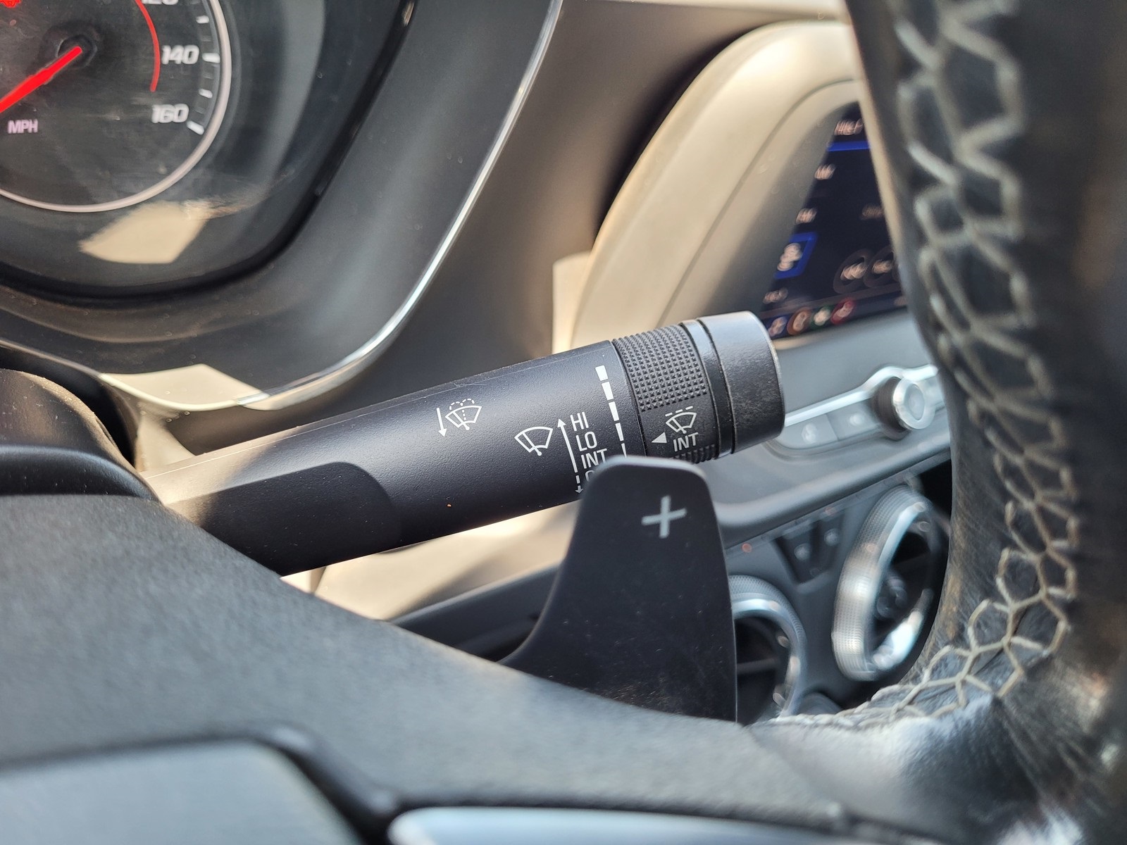 2022 Chevrolet Camaro 1LT photo 22