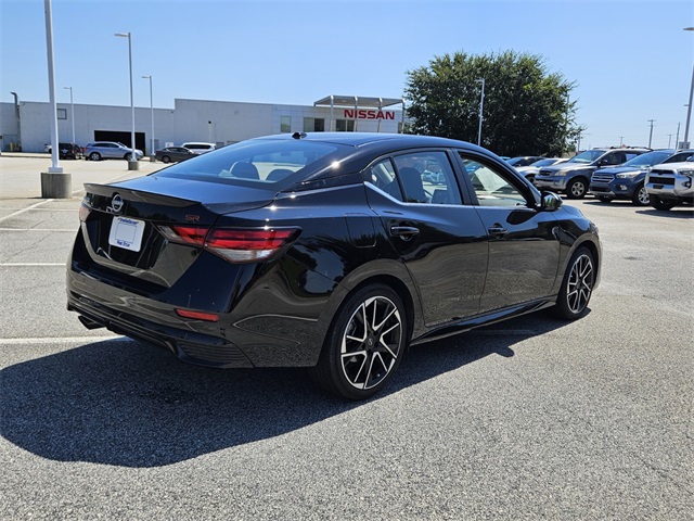 2024 Nissan Sentra SR photo 12