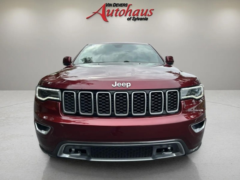 2018 Jeep Grand Cherokee Sterling Edition photo 2