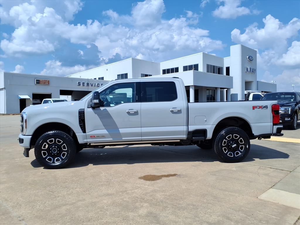 2026 Ford F-250 Platinum photo 2