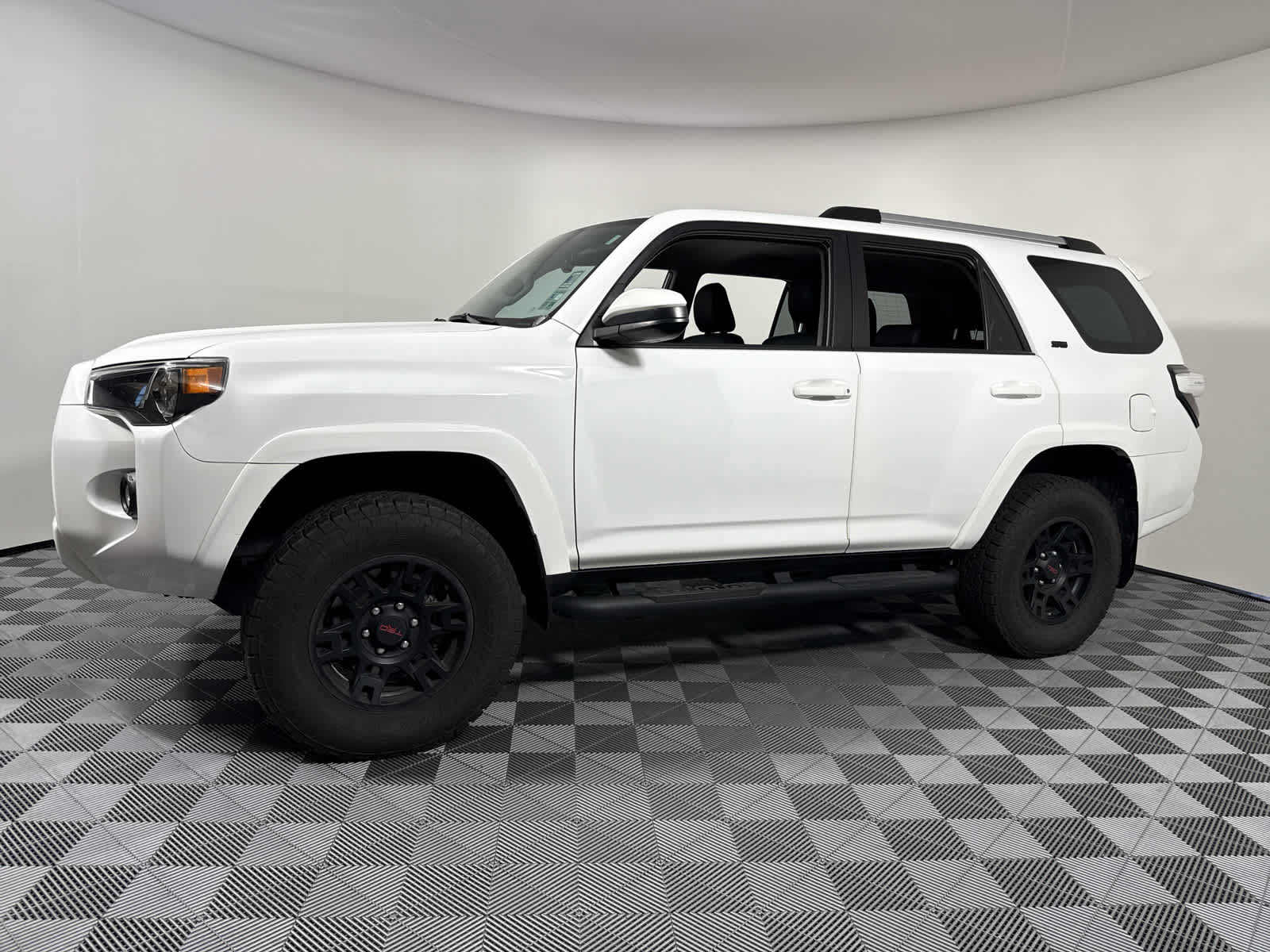 2021 Toyota 4Runner SR5 photo 10