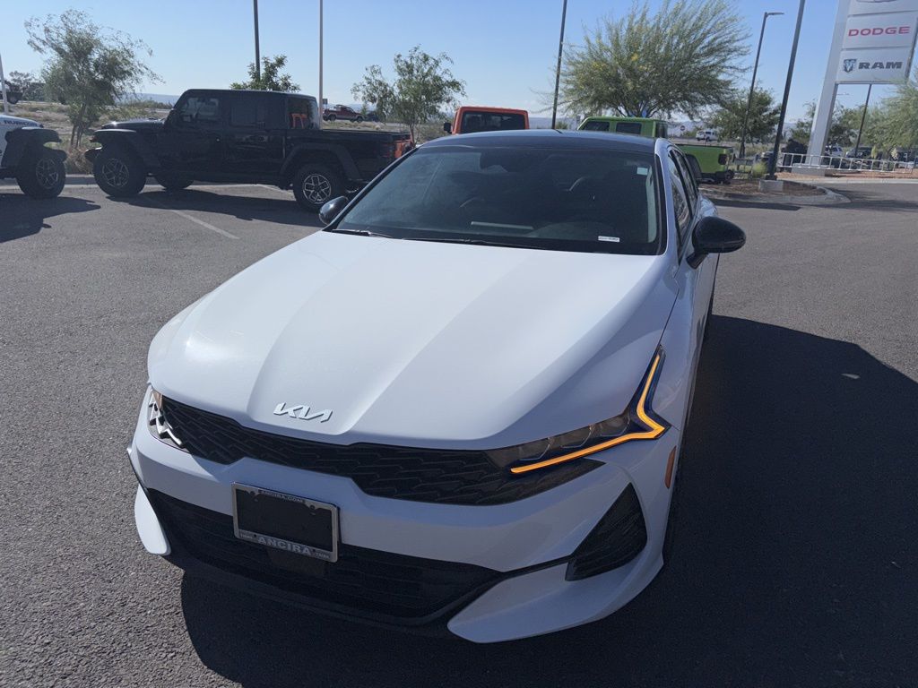 2023 Kia K5 GT-Line photo 2