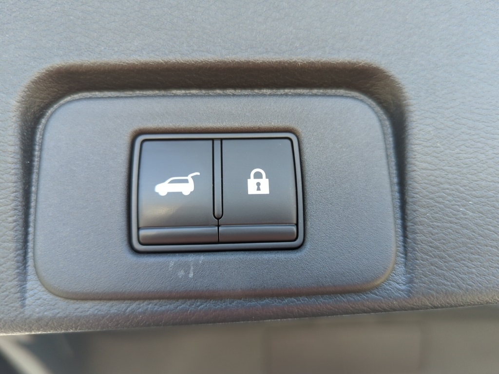 2022 Nissan Rogue SL photo 26