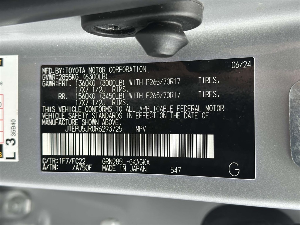 2024 Toyota 4Runner TRD Off-Road photo 27