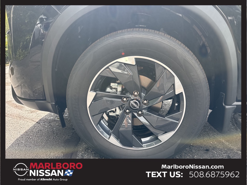 2026 Nissan Rogue SV photo 11