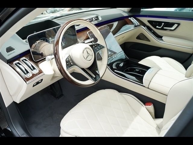 2024 Mercedes Benz S 580 4MATIC photo 4