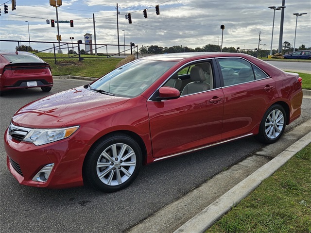 2012 Toyota Camry XLE photo 3