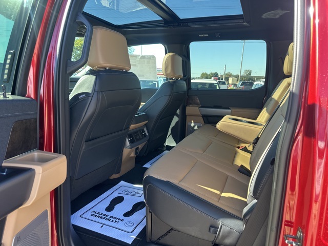 2026 Ford F-250 Lariat photo 2
