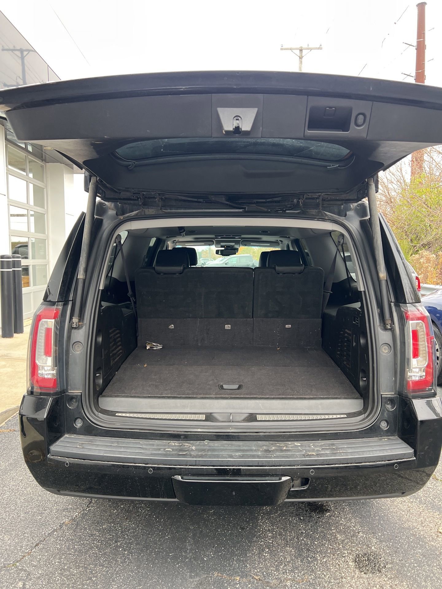 2017 Gmc Yukon XL SLT photo 3