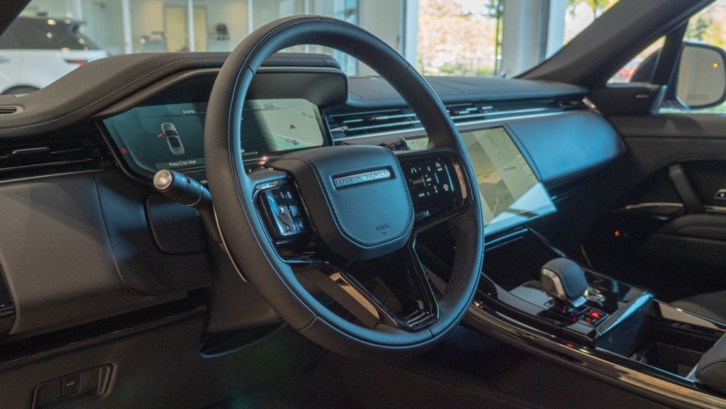 2025 Land Rover Range Rover Sport SE photo 12