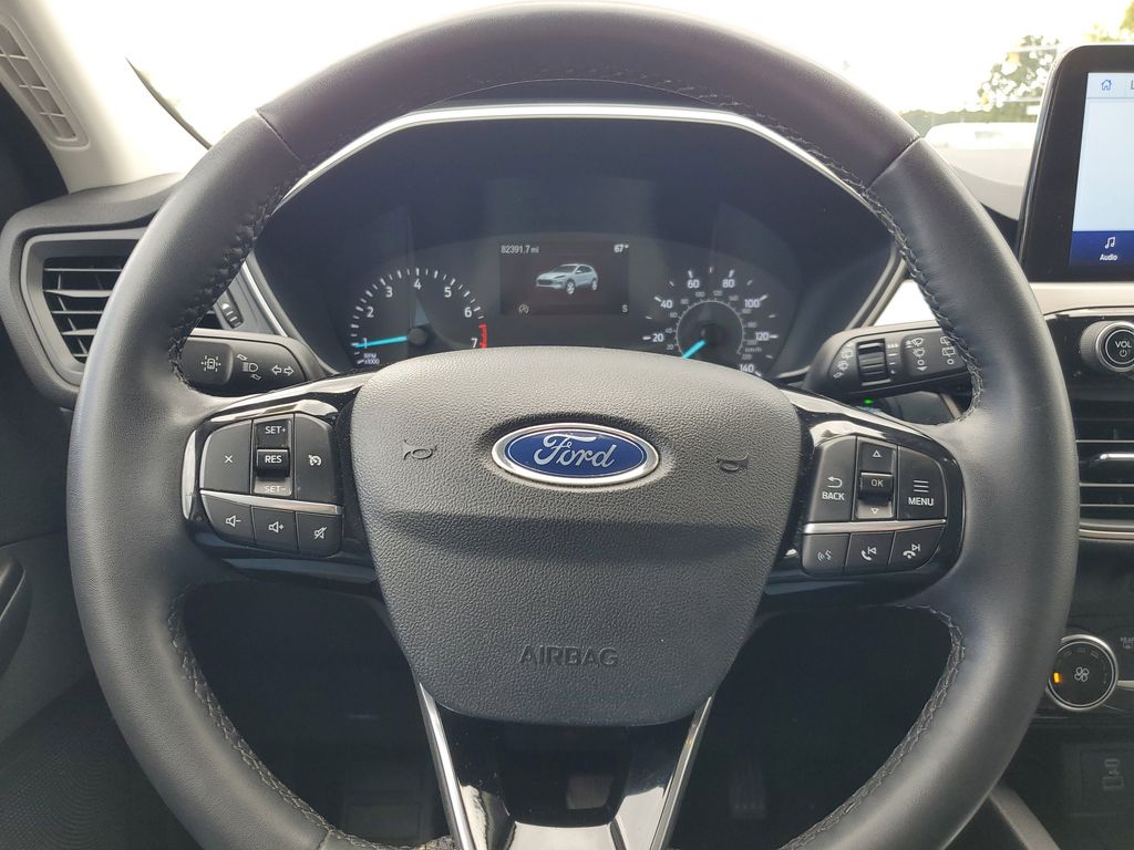2022 Ford Escape SE photo 9