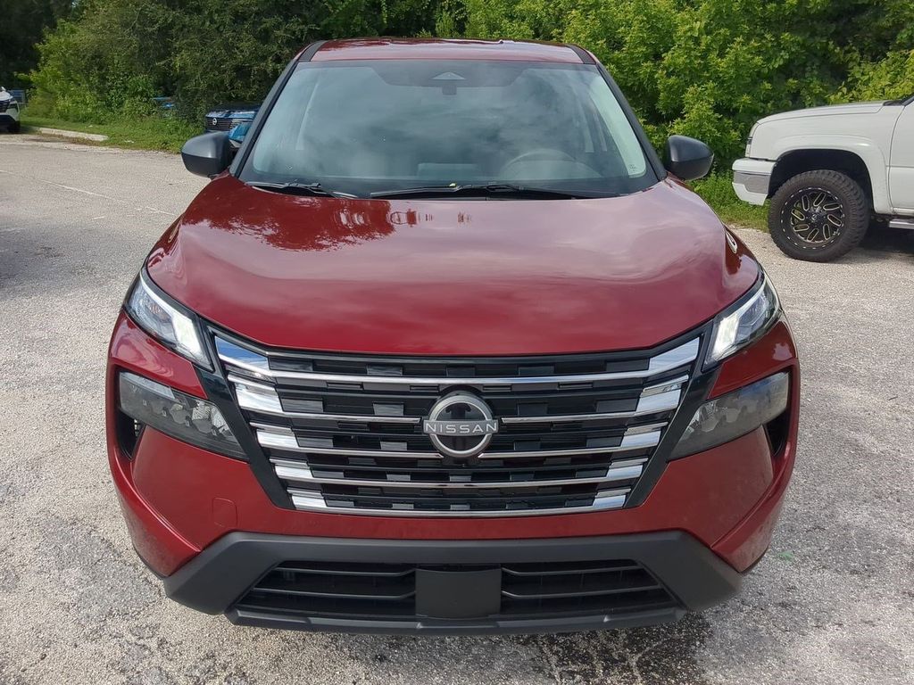 2026 Nissan Rogue S photo 7