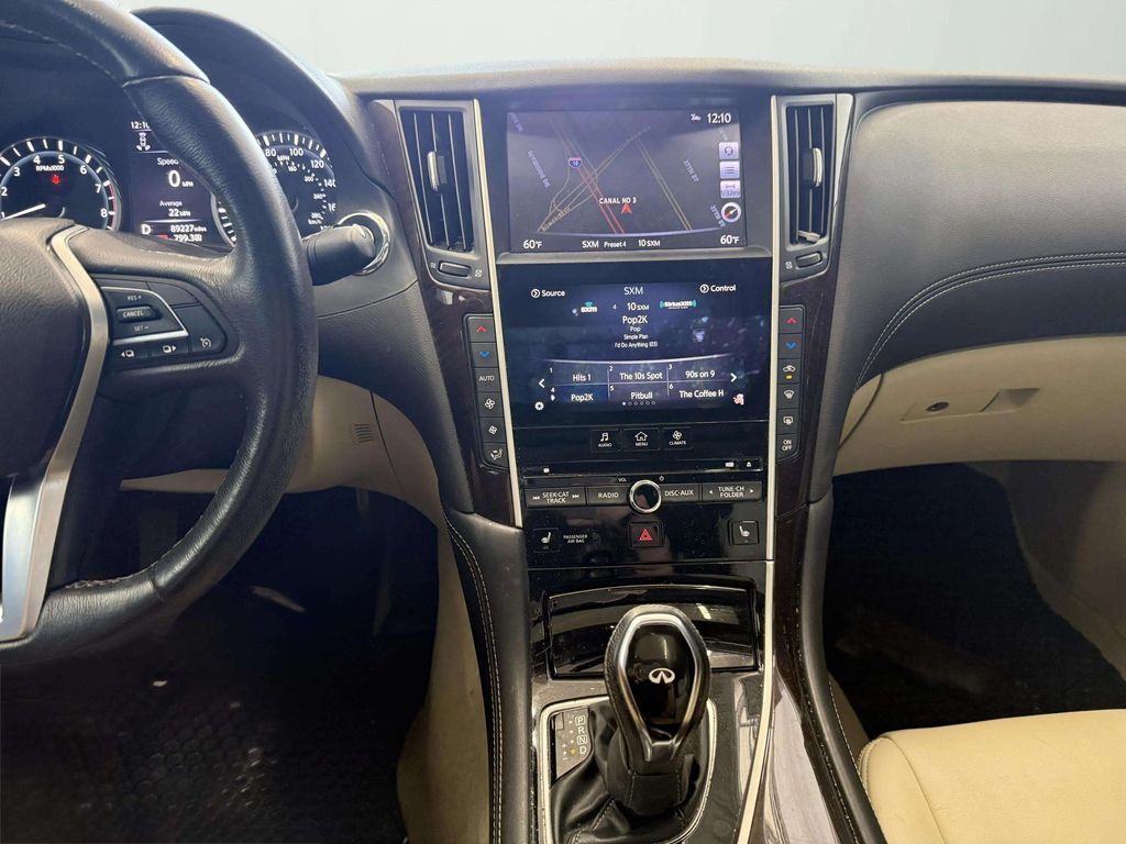 2018 Infiniti Q50 3.0t LUXE photo 15