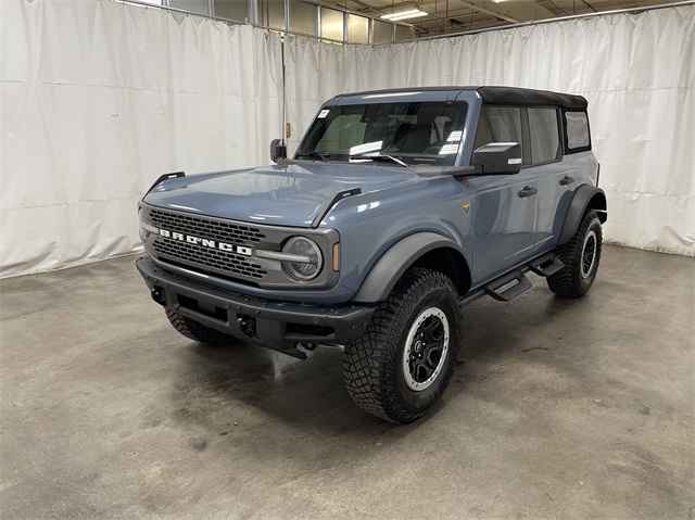 2024 Ford Bronco Badlands photo 3