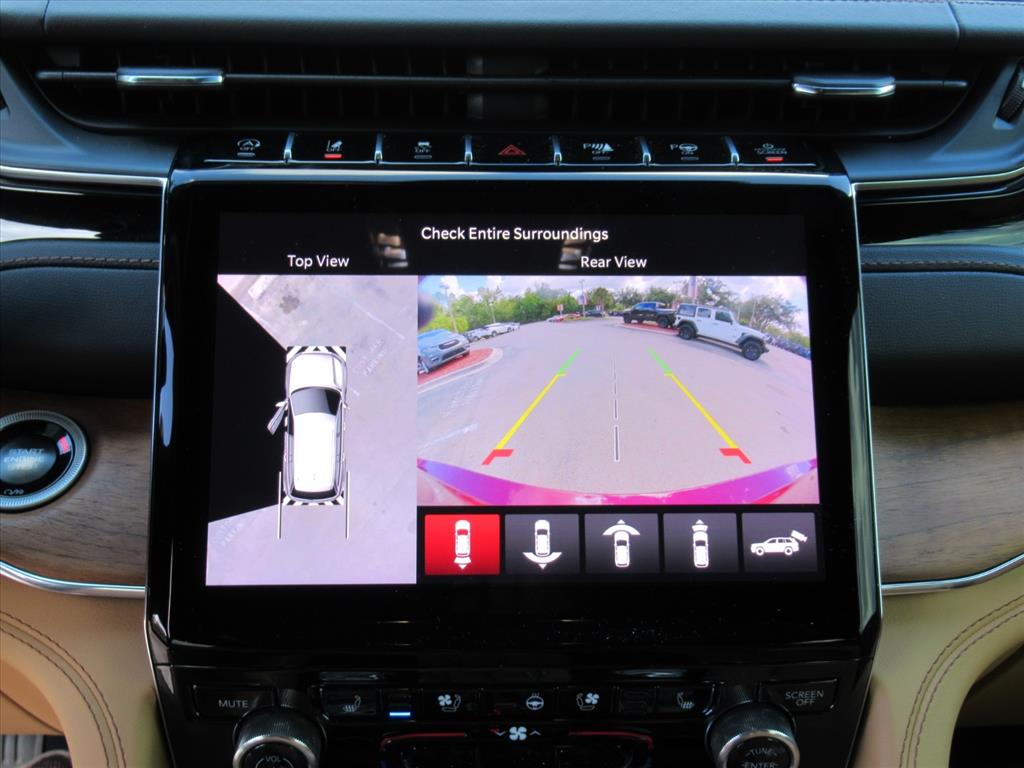 2025 Jeep Grand Cherokee L Summit photo 22