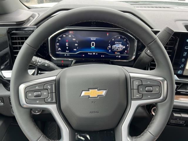 2025 Chevrolet Silverado 1500 LT photo 14