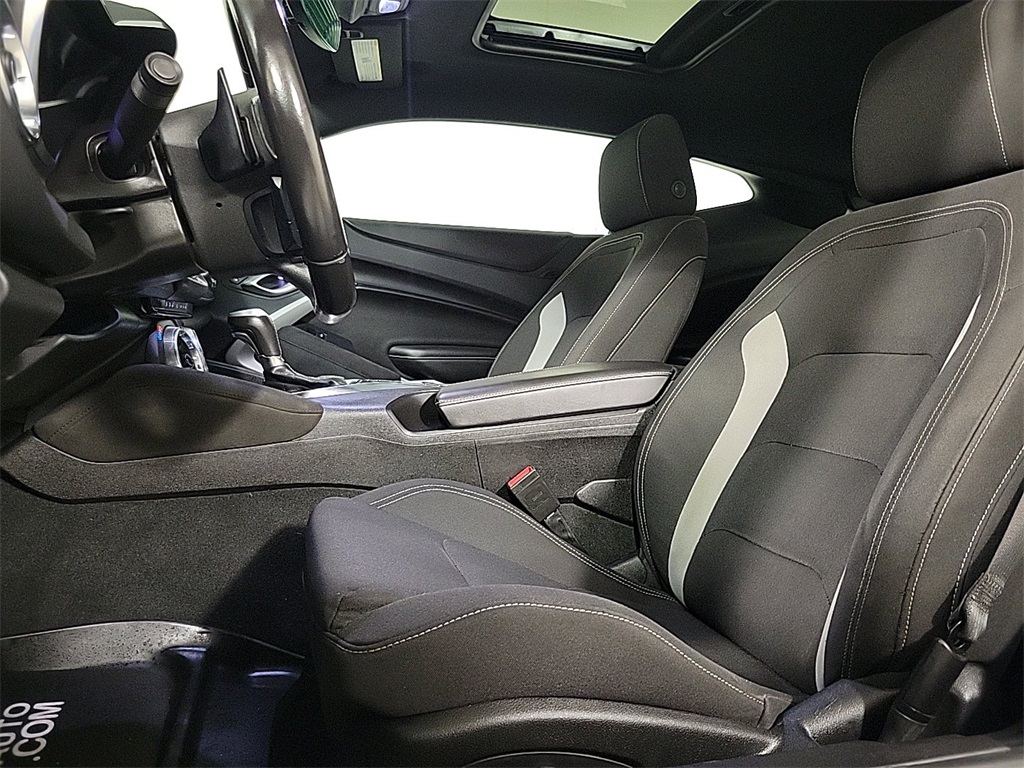 2022 CHEVROLET CAMARO - Image 13