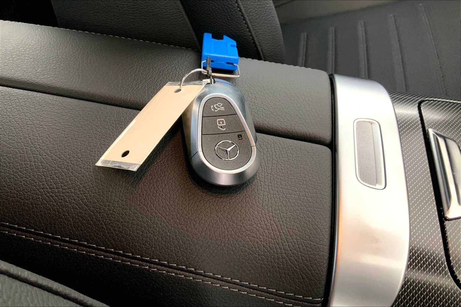 2025 Mercedes Benz C 300 4MATIC photo 20