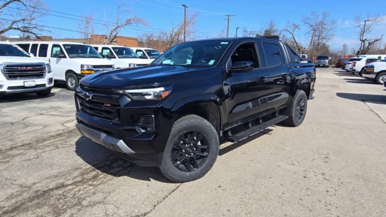 2025 Chevrolet Colorado Z71 photo 4
