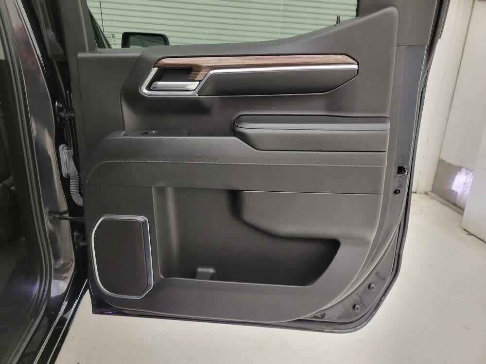2023 Chevrolet Silverado 1500 LT photo 35