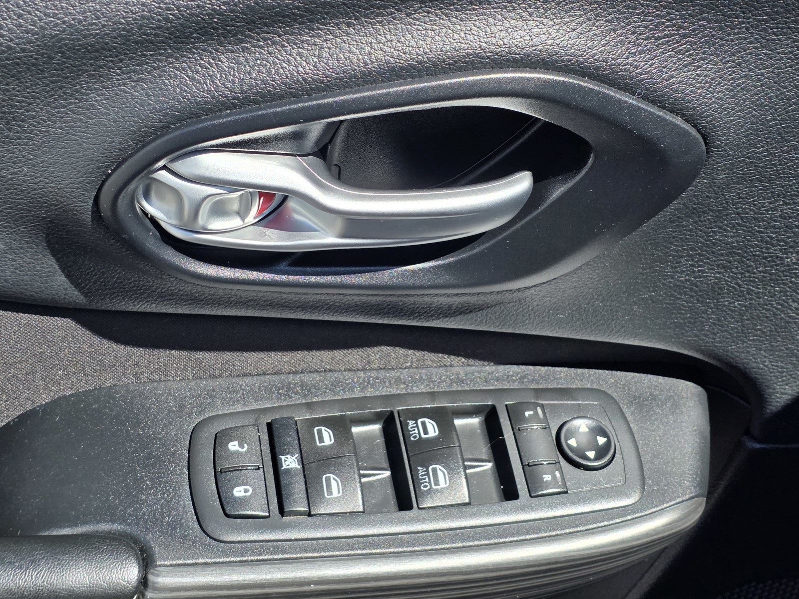 2015 Jeep Cherokee Latitude photo 19