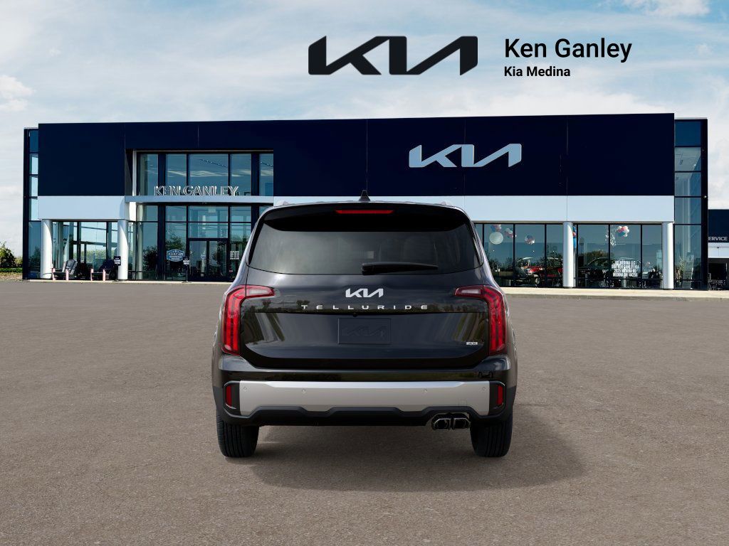 2025 Kia Telluride S photo 3