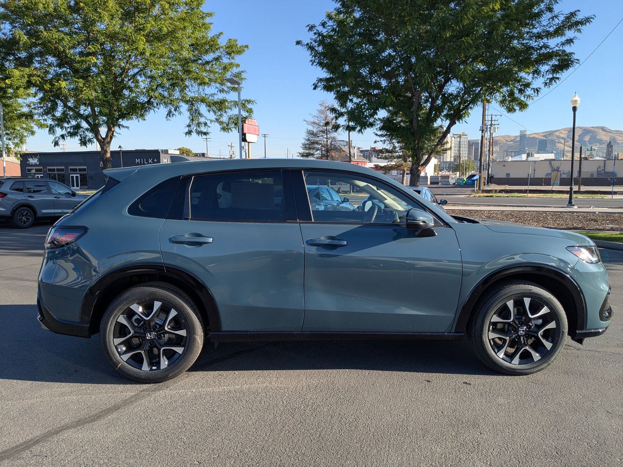 2026 Honda HR-V EX-L photo 2