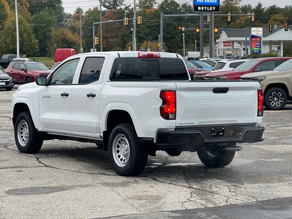2024 Chevrolet Colorado photo 5
