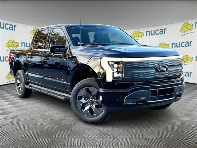 2025 Ford F-150 Lightning Lariat's photo