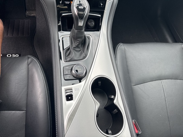 2022 Infiniti Q50 LUXE photo 15