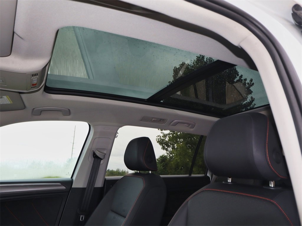 2024 Volkswagen Tiguan Wolfsburg Edition photo 12