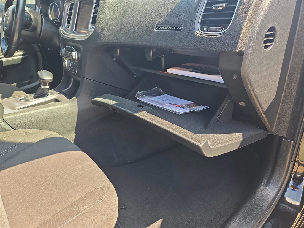 2023 Dodge Charger SXT photo 17