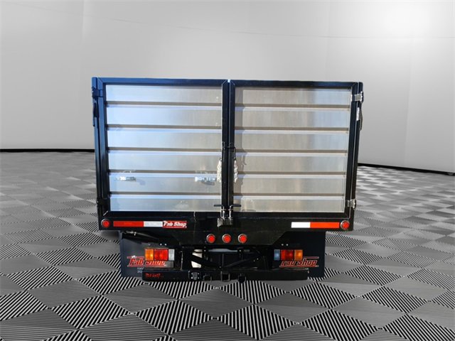 2025 Chevrolet Silverado photo 4