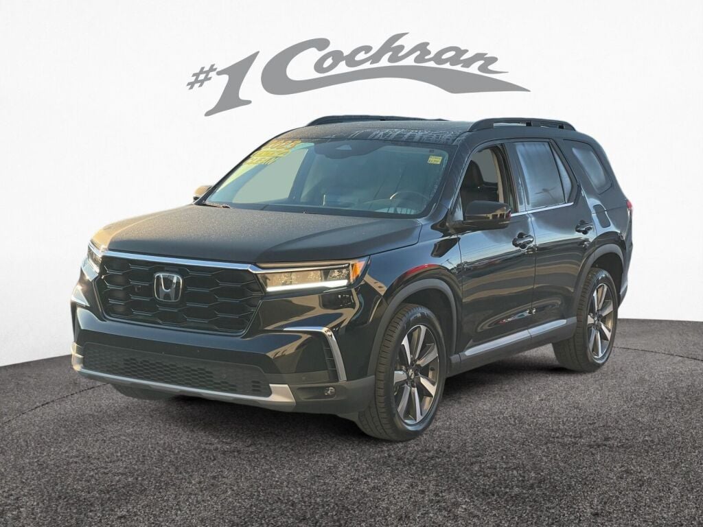 2023 Honda Pilot Touring photo 3