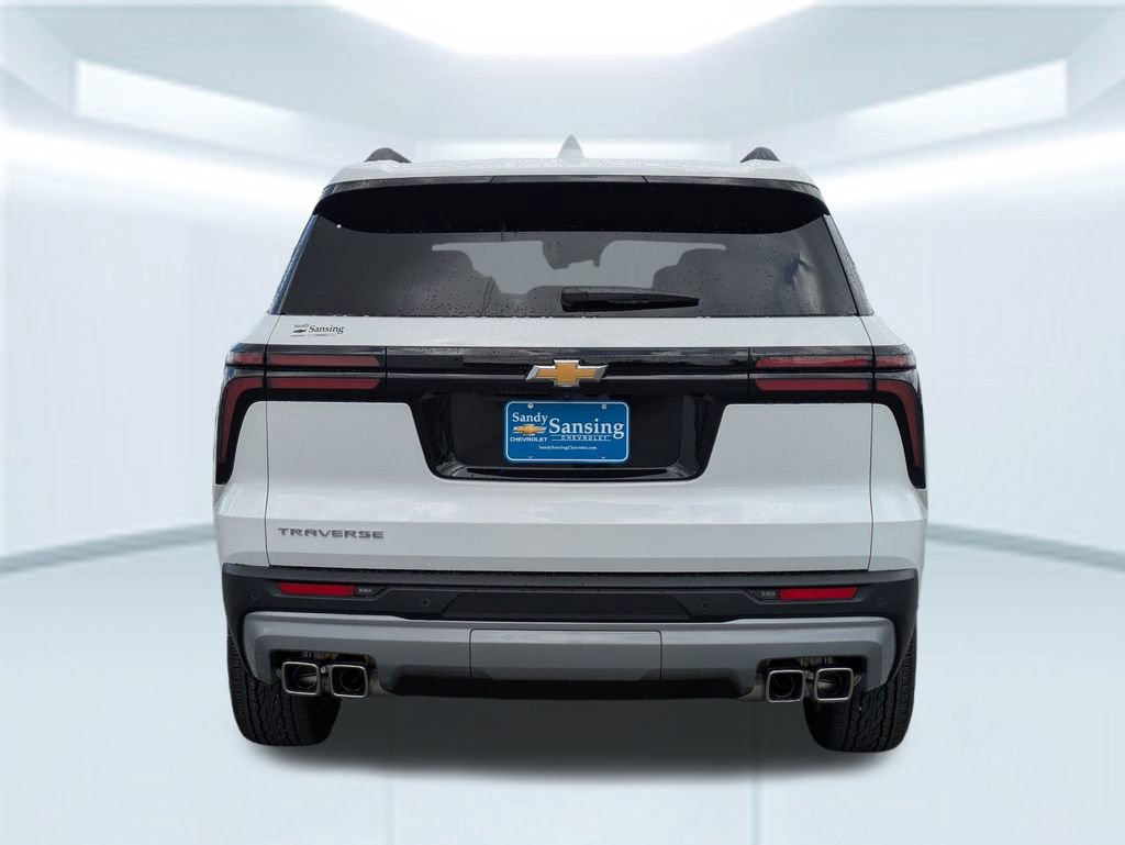 2025 Chevrolet Traverse photo 4