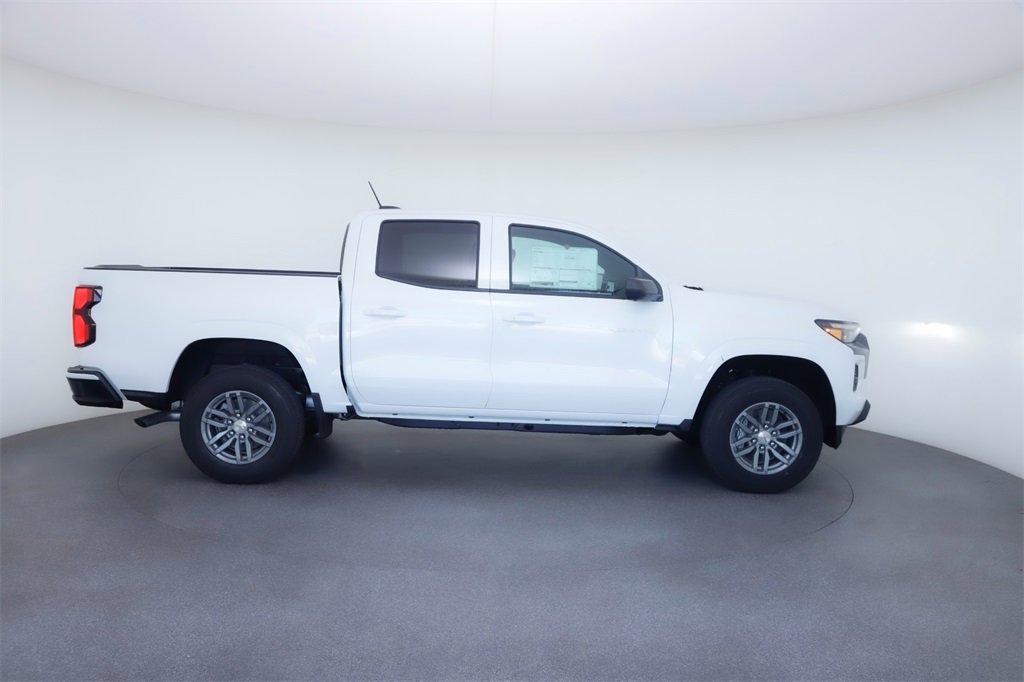 2026 Chevrolet Colorado LT photo 9