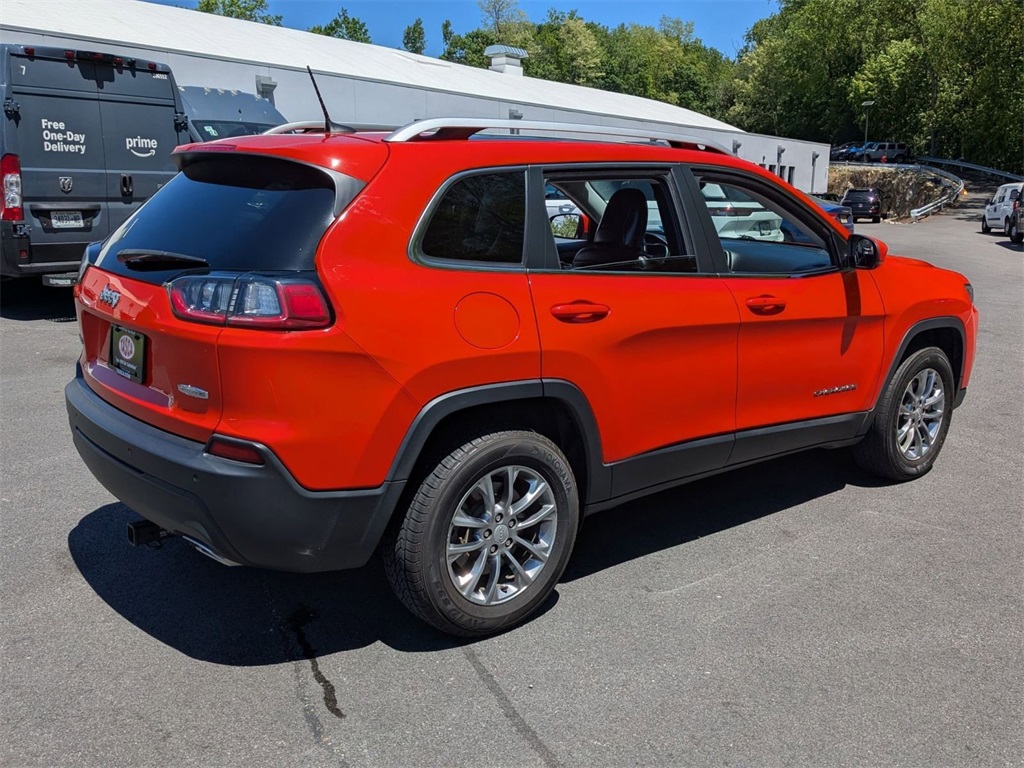 2021 Jeep Cherokee Latitude Lux photo 3