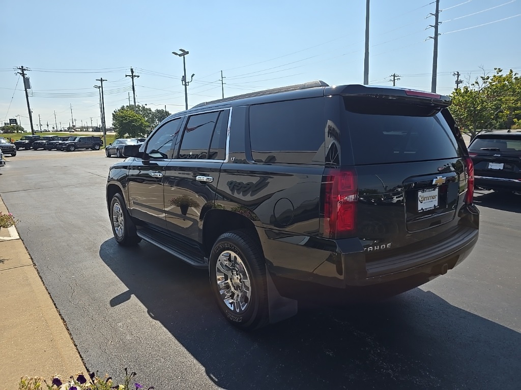 2017 Chevrolet Tahoe LT photo 3