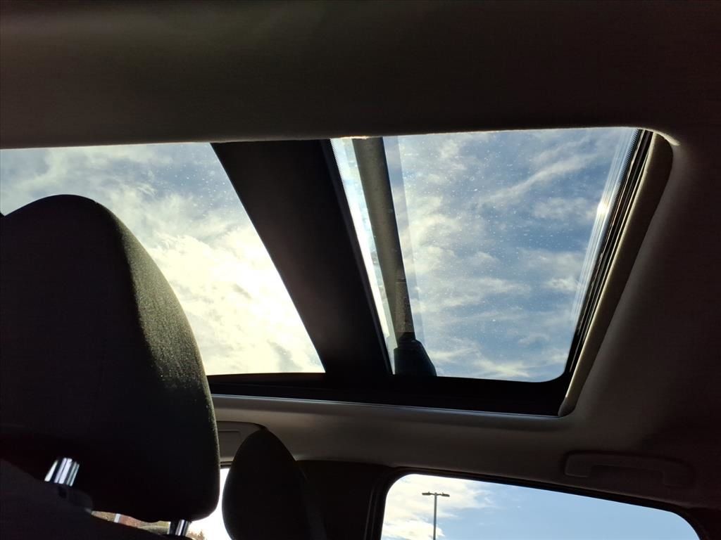 2026 Nissan Kicks SV photo 3