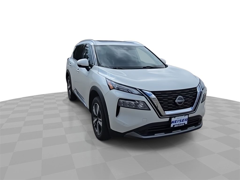 2023 Nissan Rogue SL photo 2