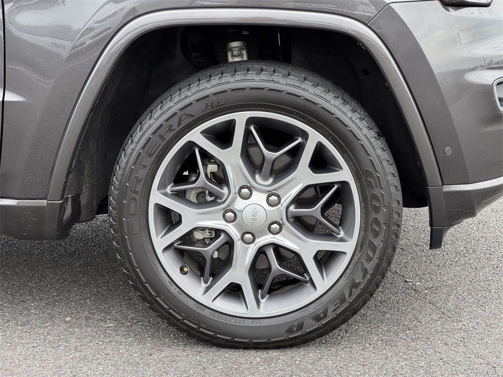 2020 Jeep Grand Cherokee Overland photo 11