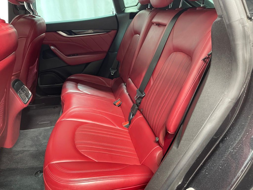 2022 Maserati Levante GT photo 21