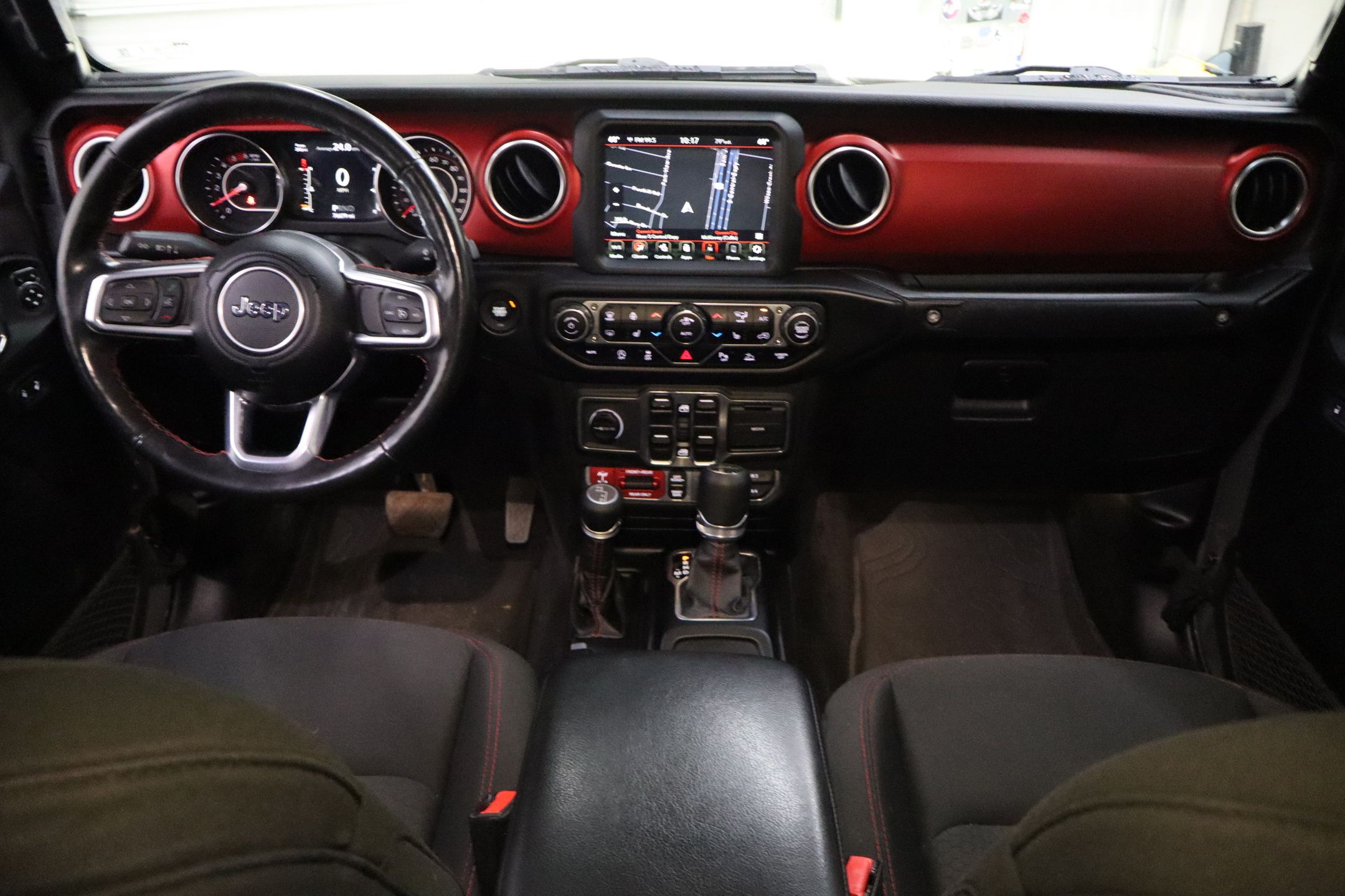 2021 Jeep Gladiator Rubicon photo 21