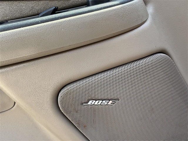 2003 Chevrolet Silverado 2500HD LT photo 3