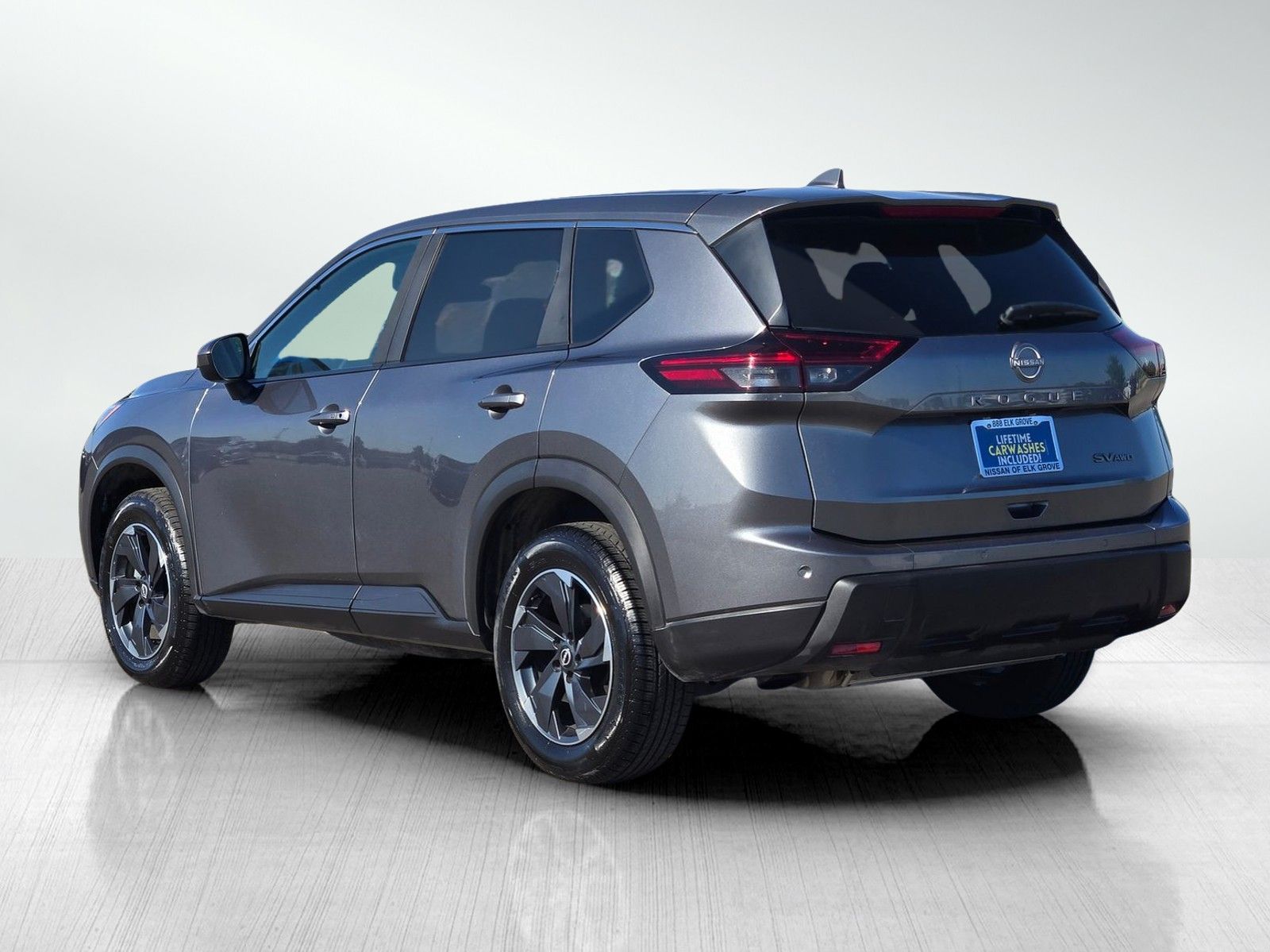 2024 Nissan Rogue SV photo 7