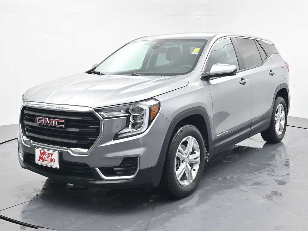 2024 GMC Terrain SLE's photo