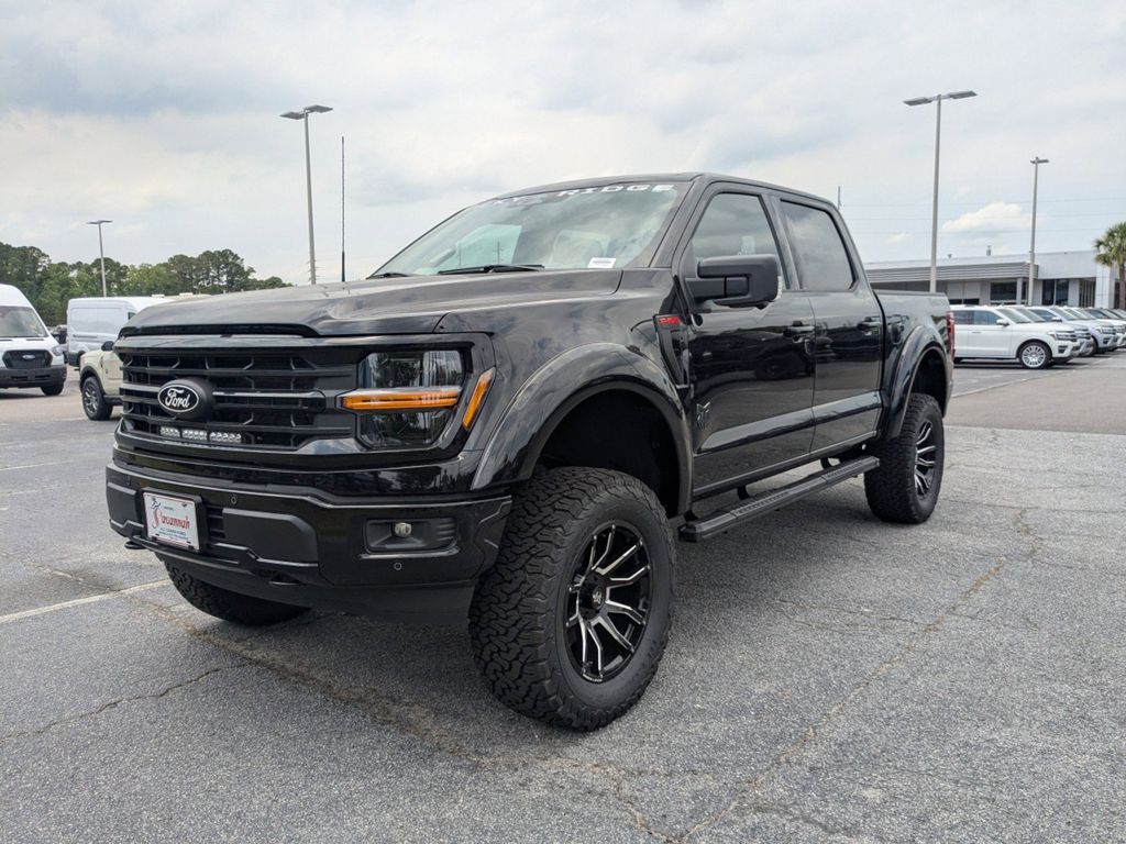 2025 Ford F-150 XLT photo 8