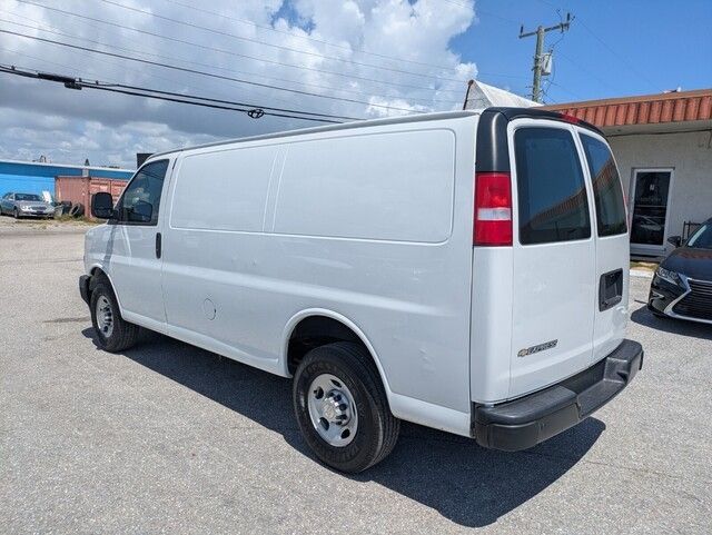 2021 Chevrolet Express 2500 Cargo photo 4